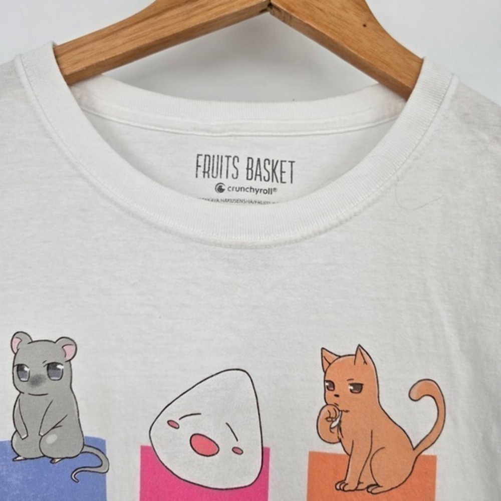 Fruits Basket Anime Graphic Tee Crunchyroll White‎ T-Shirt Size L - Picture 4 of 9